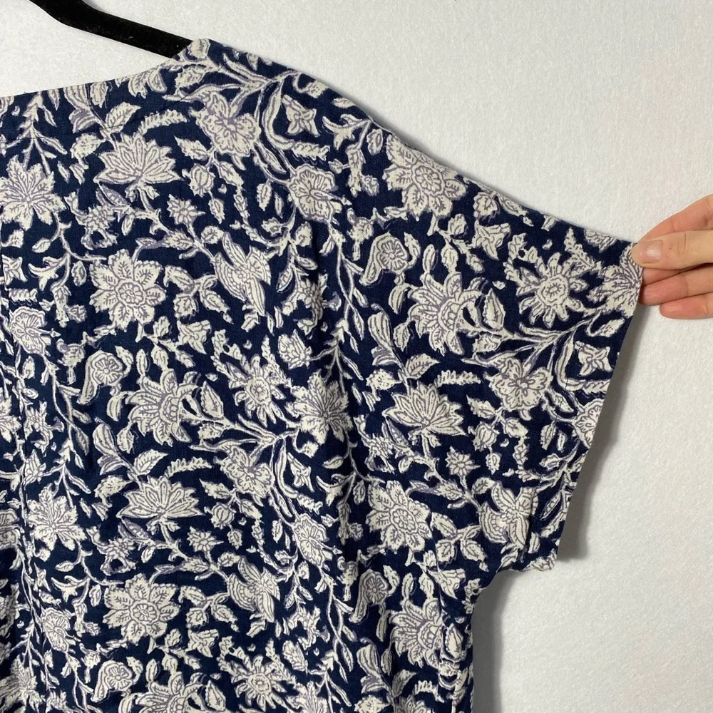 Pure Jill 100% Linen Floral Top size Large
Boxy Fit Lagenlook - Picture 6 of 8
